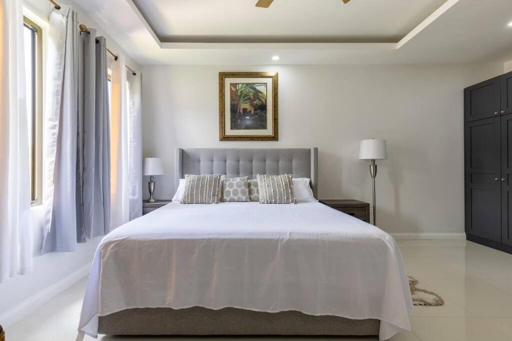 Sun Shine Luxury Villas 2 Bedroom Pool & Gym Ocho Rios St Ann Экстерьер фото